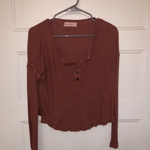 Cute and comfy long sleeve top